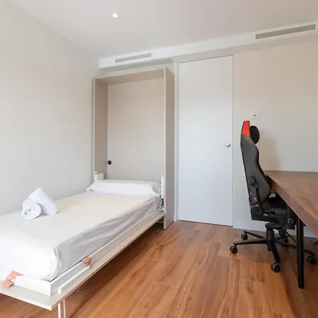 Luxury Beach/port Apartment Malaga